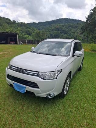 MITSUBISHI OUTLANDER 2.0 16V GASOLINA 4P AUTOMÁTICO MITSUBISHI OUTLANDER 2.0 16V GASOLINA 4P AUTOMÁTICO
